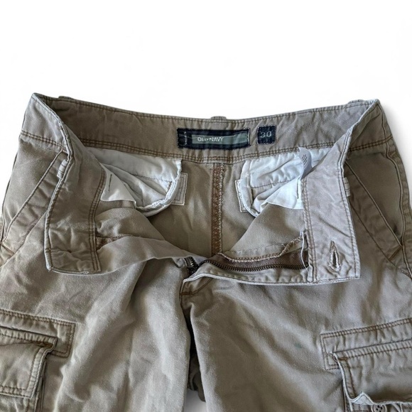 Tan Cargo Shorts Size 30 - Picture 2 of 3